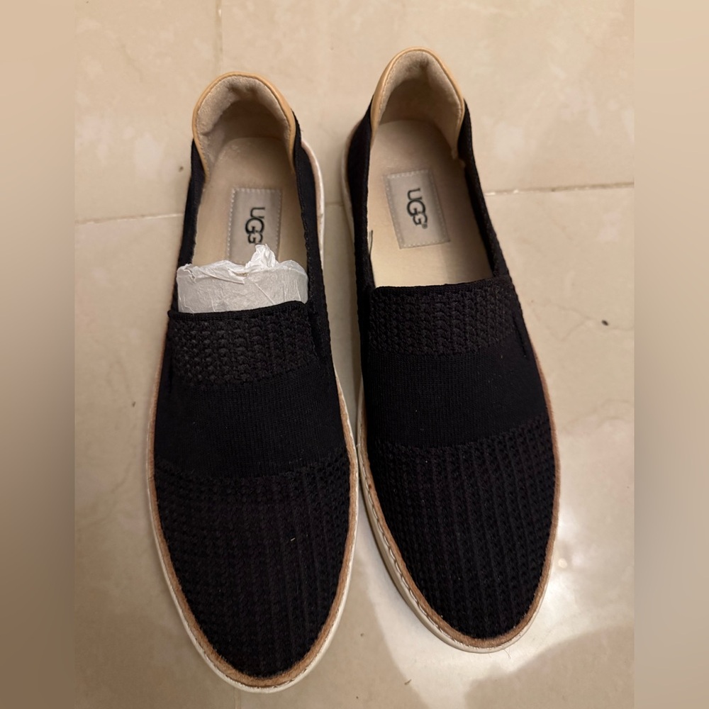 Womens Uggs flats size 9